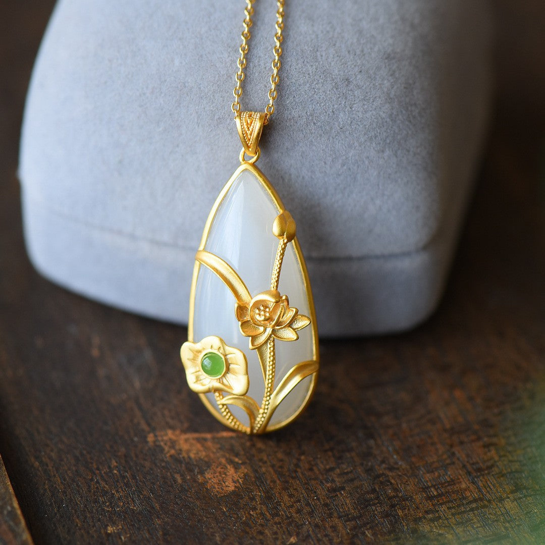 Inlaid White Jade Fashion Retro Gilding Lotus Necklaces