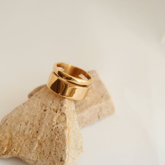 Ornament Wide Titanium Steel Retro Simple Rings