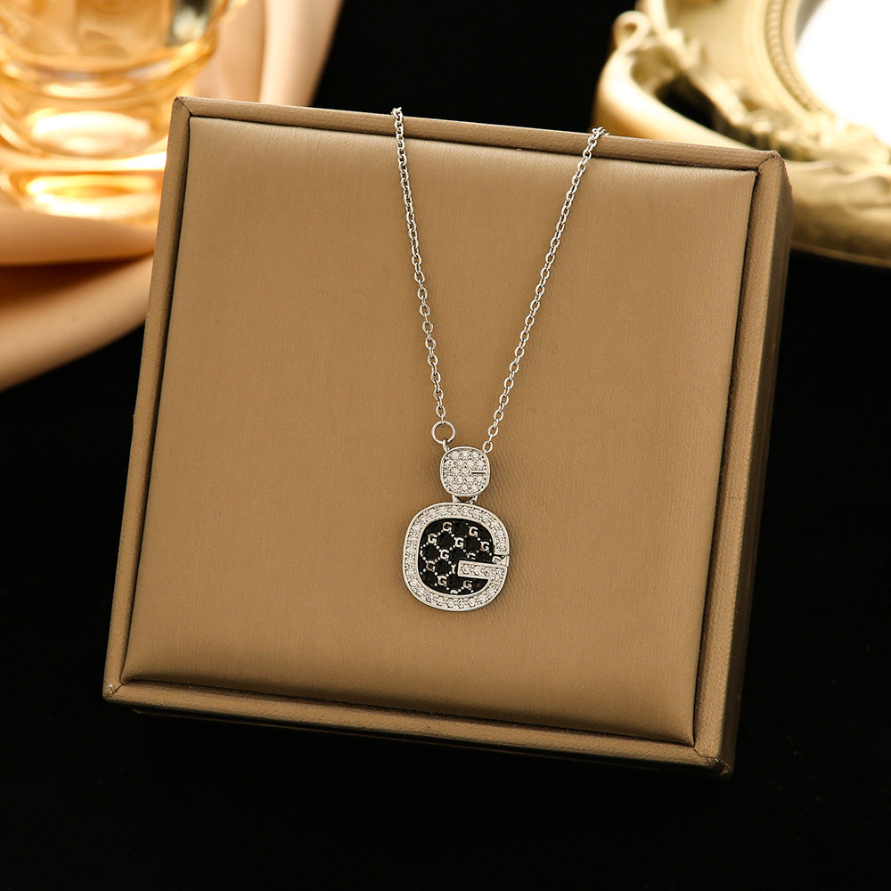 Women's Steel Ornament Design High-grade Light Luxury Necklaces