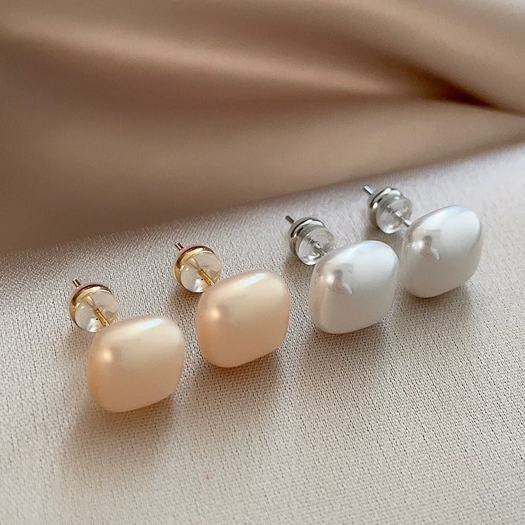 Exquisite High-grade Square Pearl Female Light Earrings