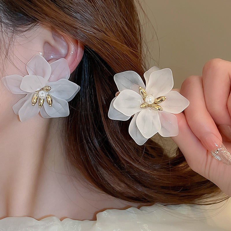 French Retro Flower Tassel Pearl Princess Style Affordable Luxury Earrings