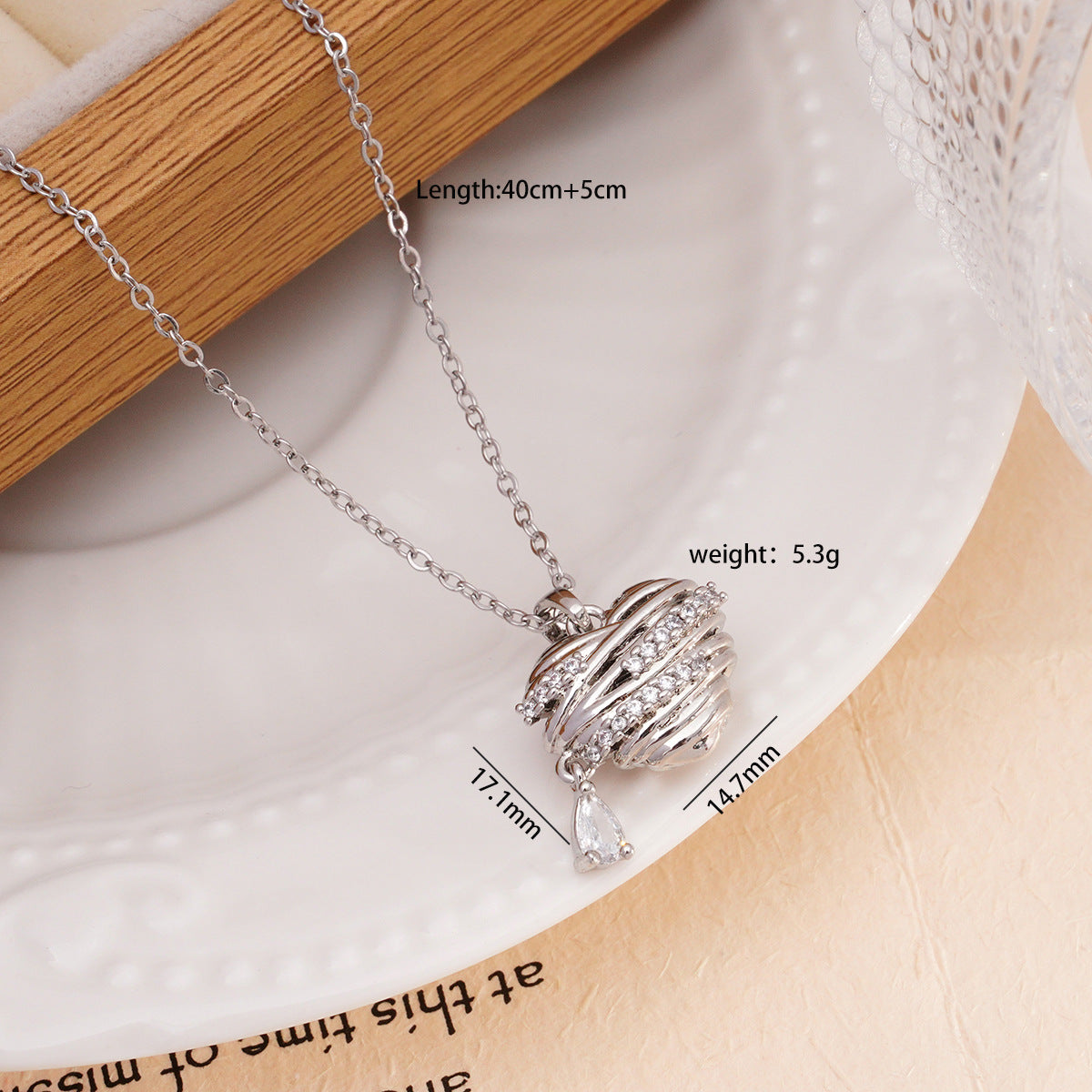 Women's Simple Graceful Titanium Steel Clavicle Chain Necklaces