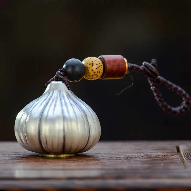 Thai Sier Hand Pieces Garlic Head Key Odds Pendants