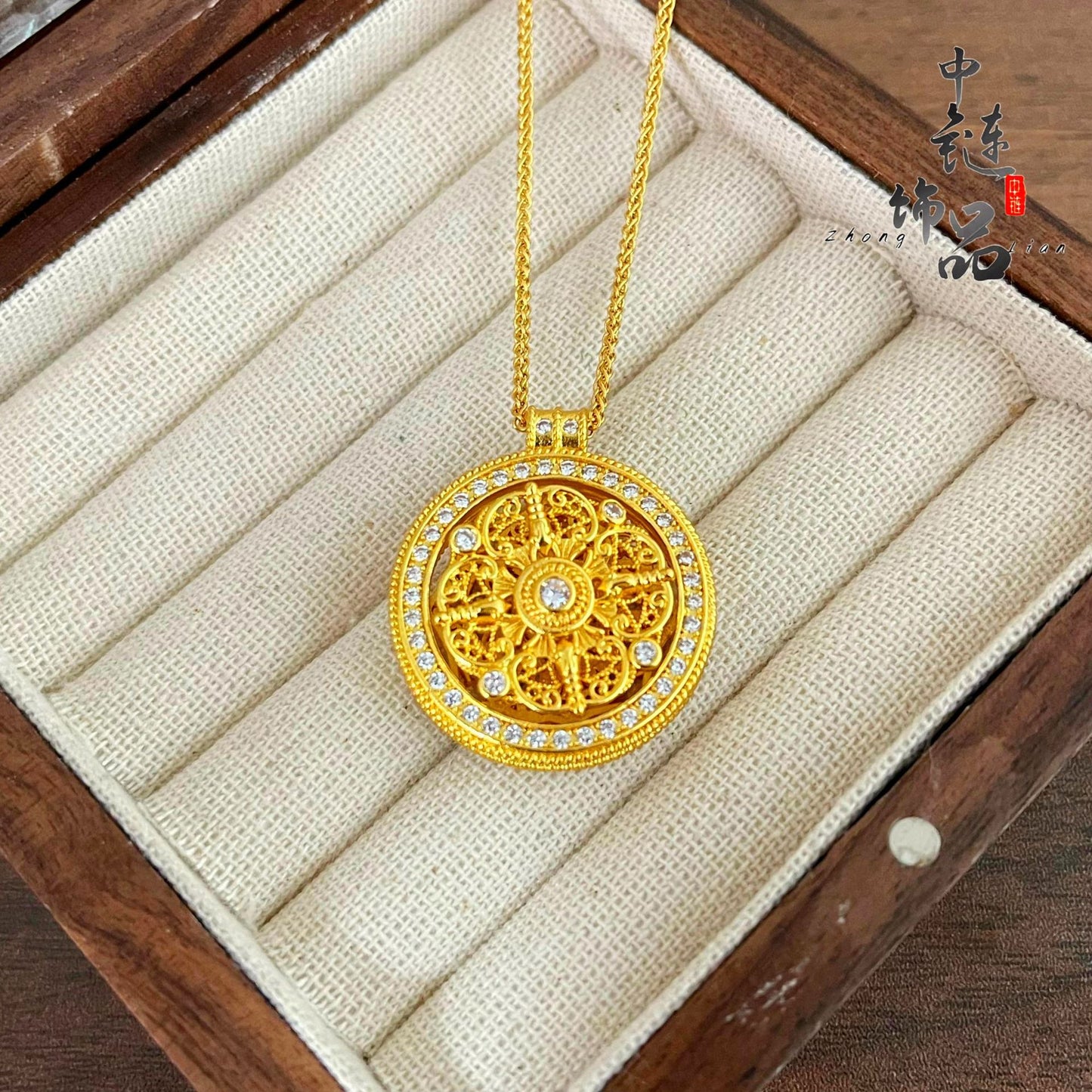 Women's Ancient Style Alluvial Gold Rotatable Collecting Pendants