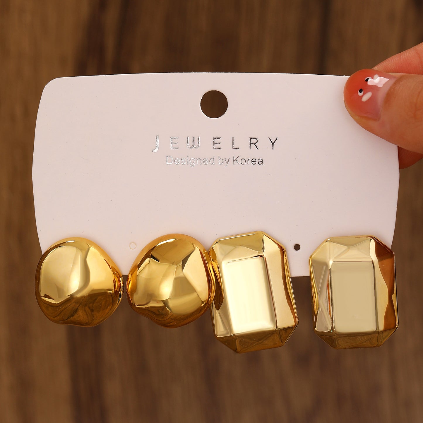 Women's Exaggerated Shaped Suit Personalized Gold Sier Earrings