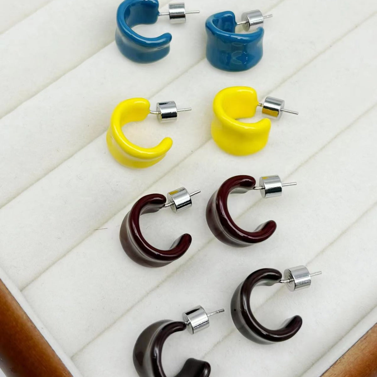 Enamel Glaze Small Hook Design High-grade Simple Earrings