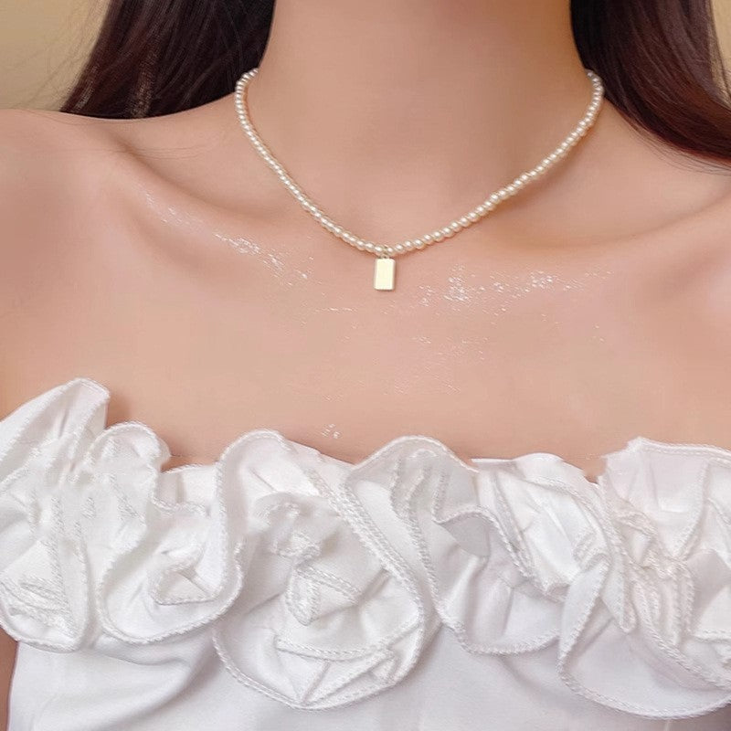 Women's Pearl Clavicle Chain Light Luxury Minority Necklaces