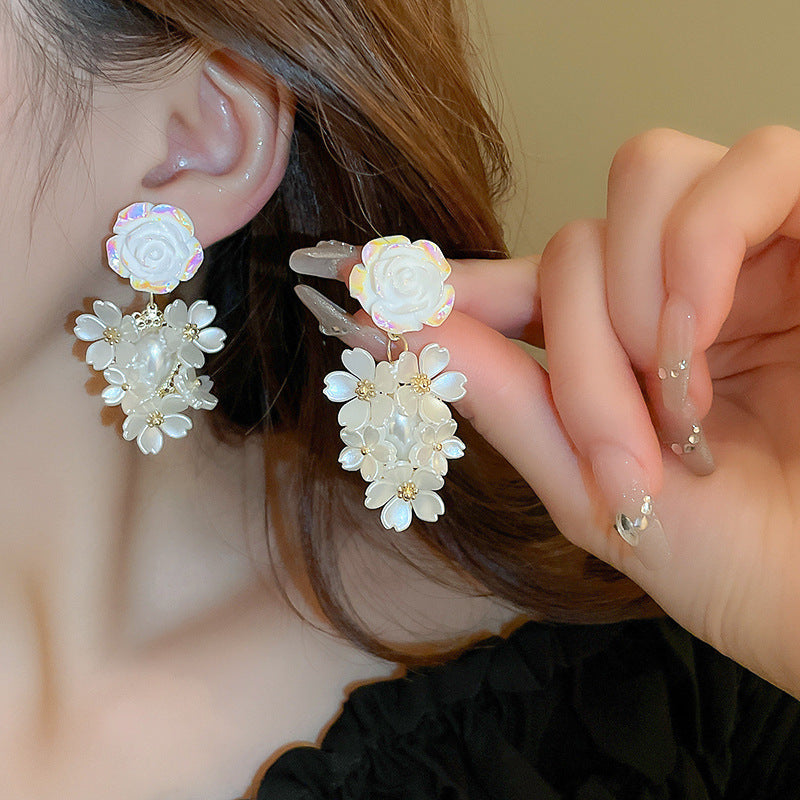 French Retro Flower Tassel Pearl Princess Style Affordable Luxury Earrings