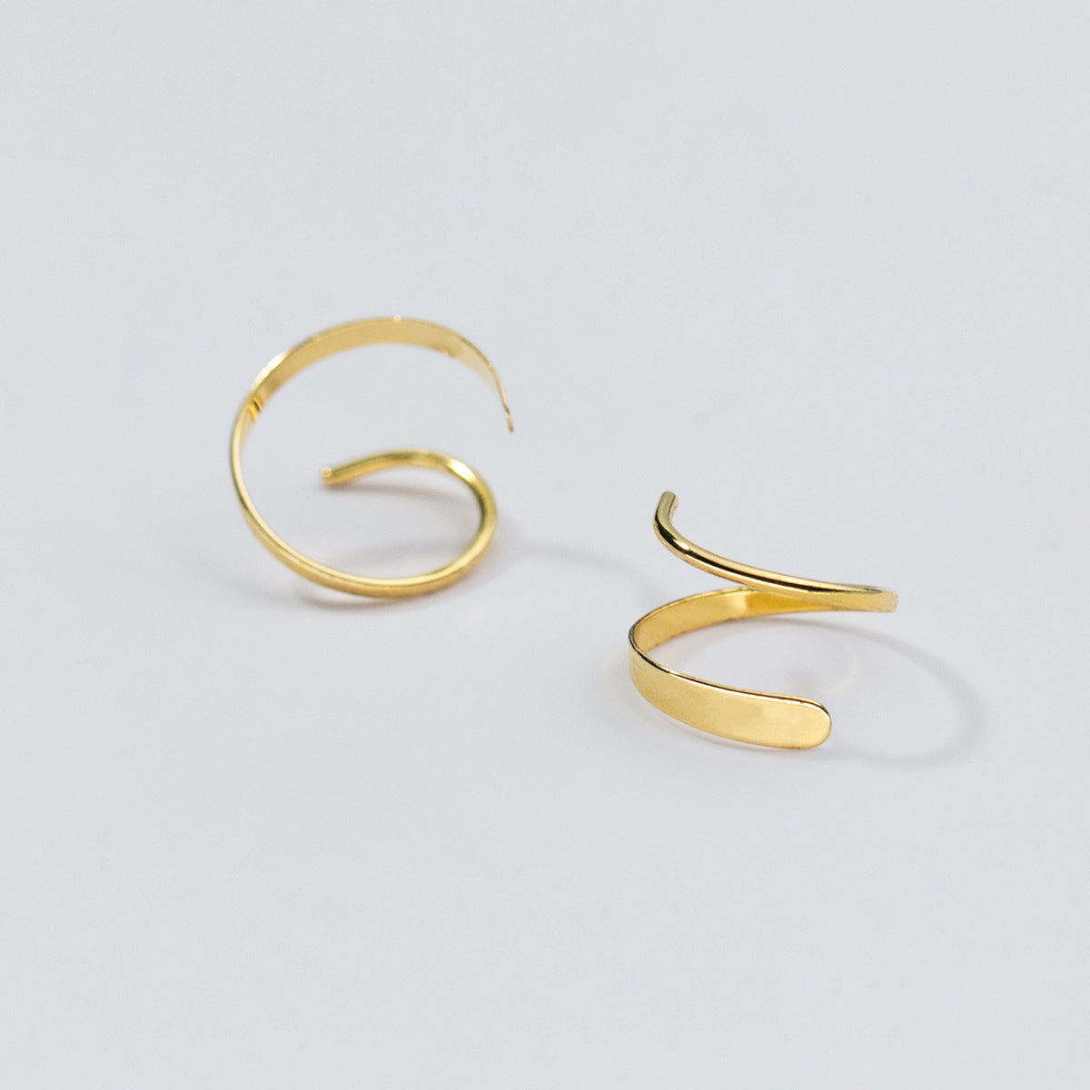 Women's Sier Simple Spiral Ear Style Niche Earrings