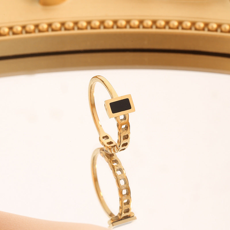 Women's Style High-grade Black Rectangular Chain Design Rings