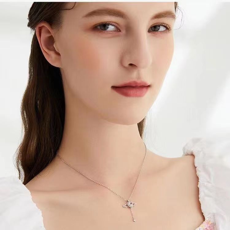 Female Light Luxury Romantic Angel Wings Clavicle Necklaces