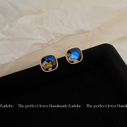 Women's Advanced Crystal Zircon Ear Combination Retro Exquisite Rings