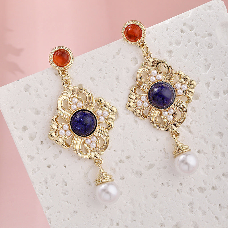 Women's Palace Style Niche High-grade Vintage Ornament Earrings