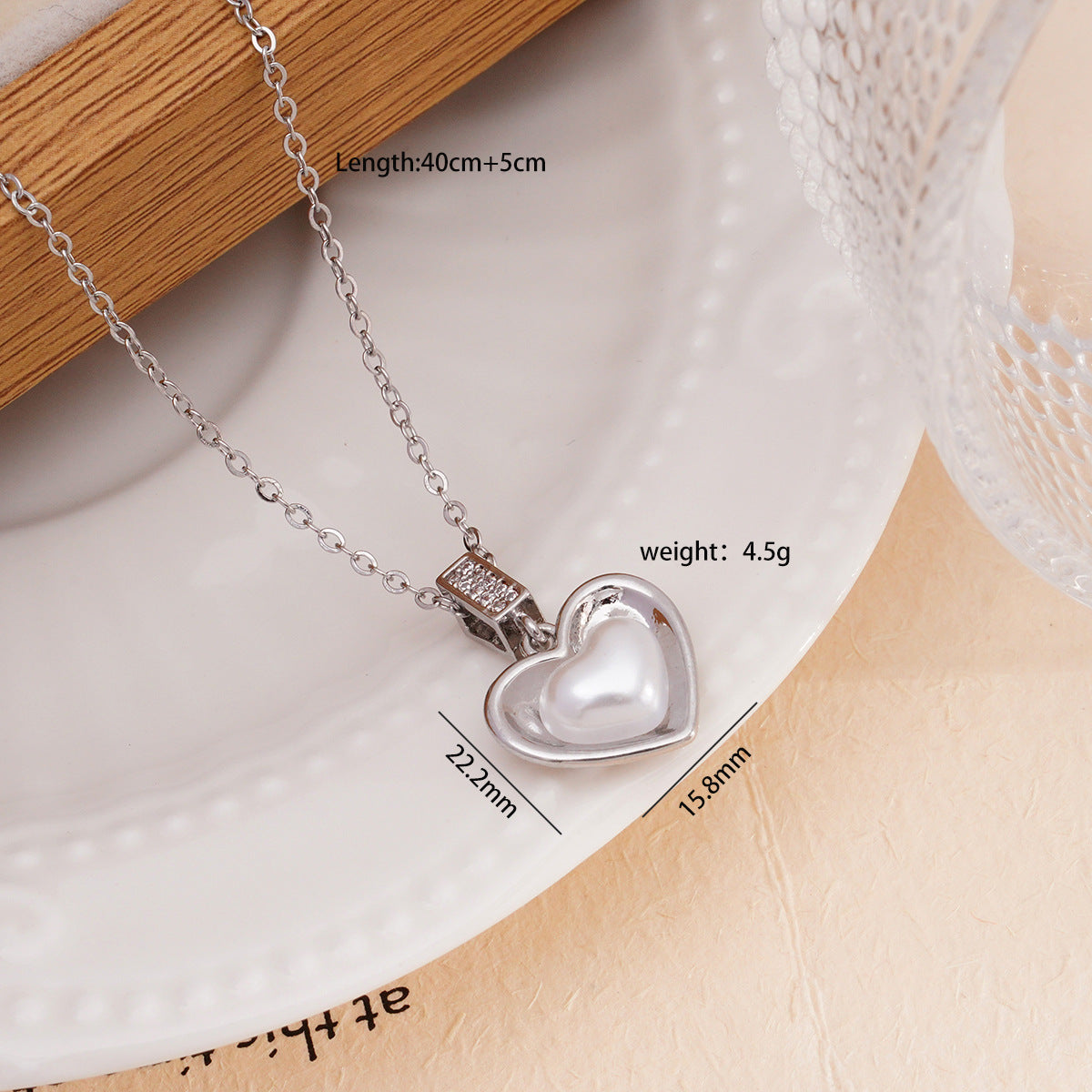 Women's Simple Graceful Titanium Steel Clavicle Chain Necklaces