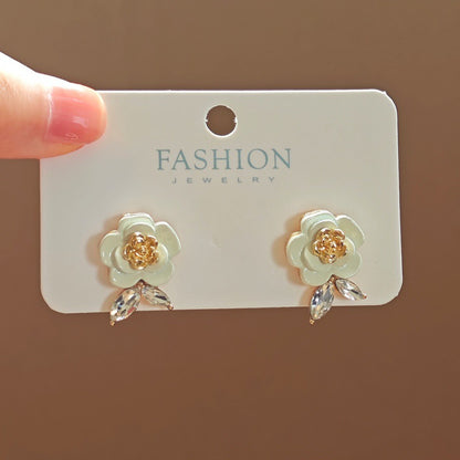 Fresh Simple Flower Light Luxury Fashion Earrings