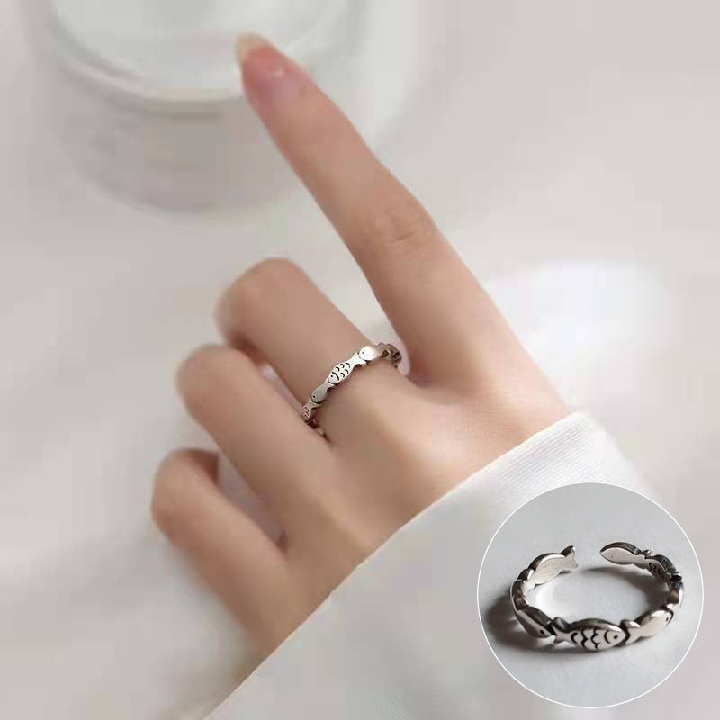 Female Sier Personality Distressed Geometric Simple Rings