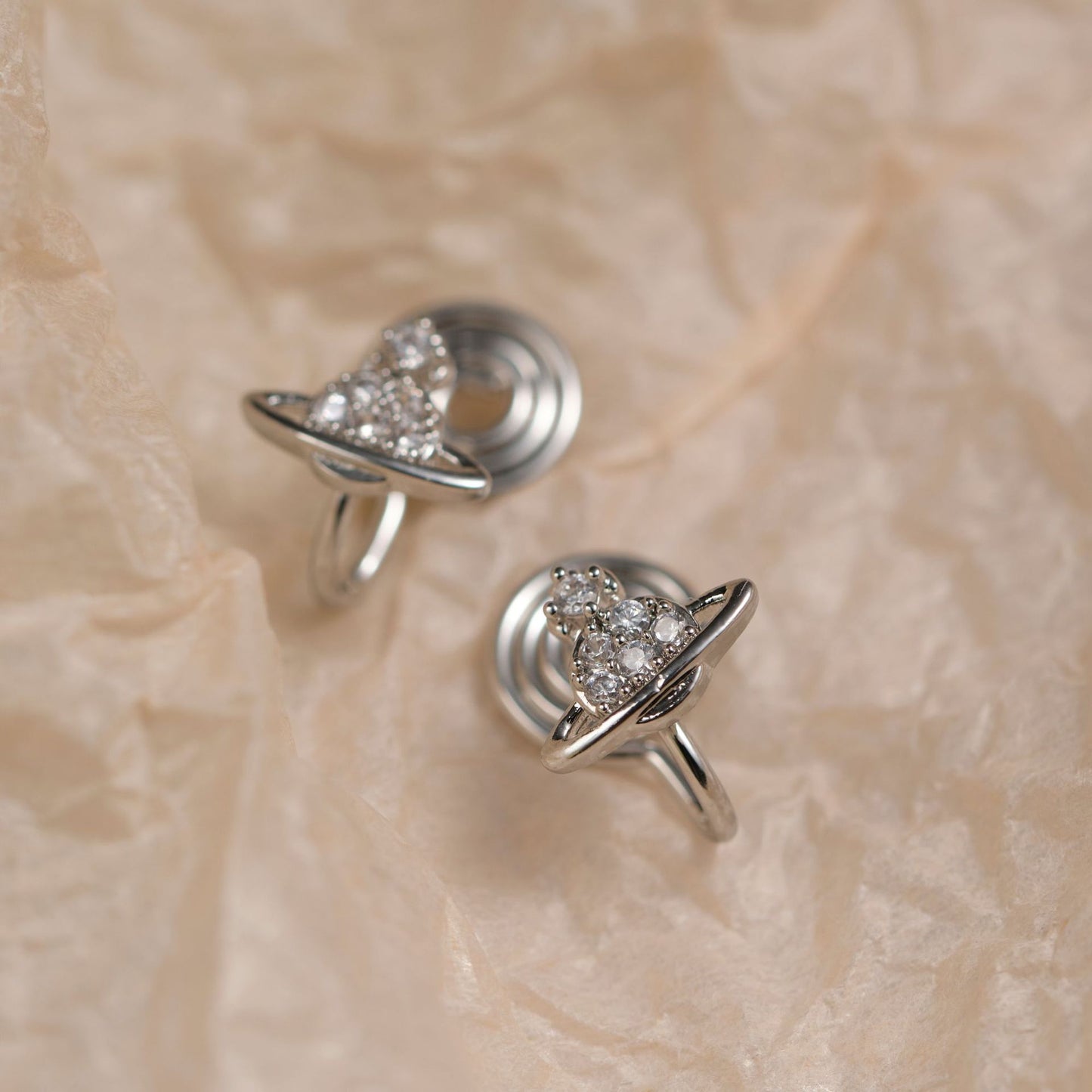 Small Universe Mini Planet Sier Needle Star Earrings