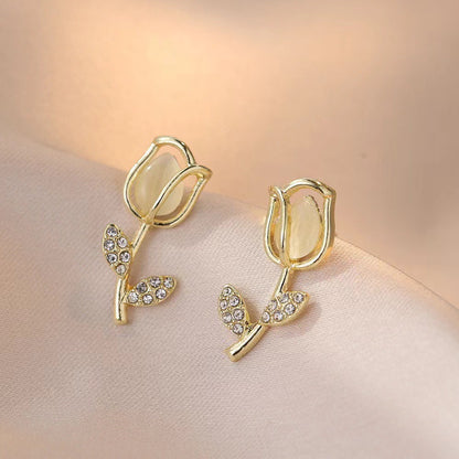 Fresh Simple Flower Light Luxury Fashion Earrings