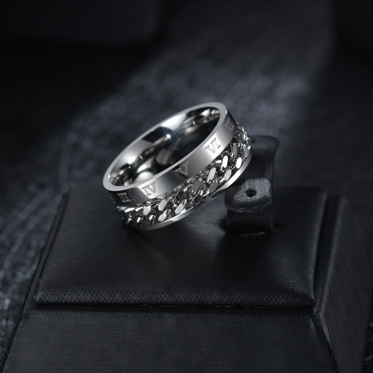 Men's Turn Chain Korean Hip Hop Titanium Steel Unique Hipster Rings