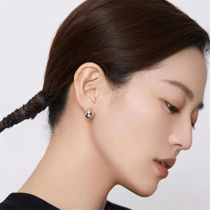 Women's Needle Small Beans Fashionable Light Luxury Earrings