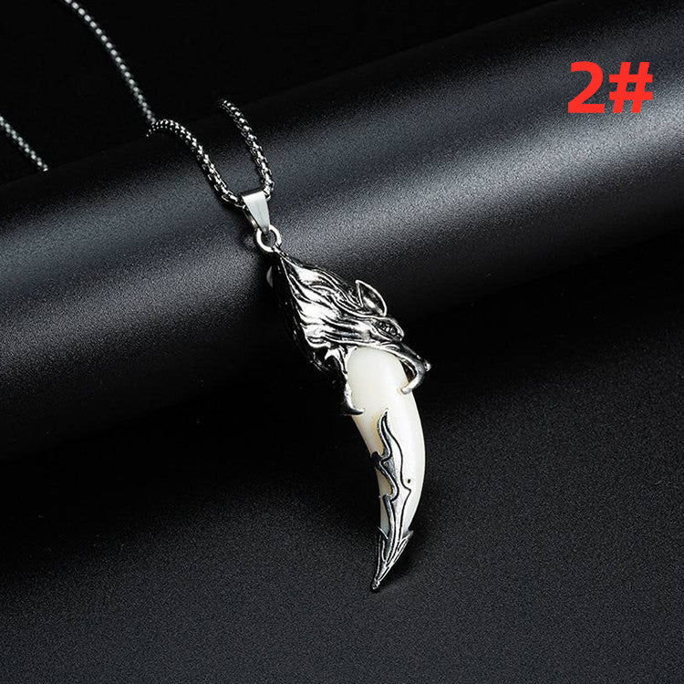 Men's Clavicle Chain Female Personality Couple Street Pendants