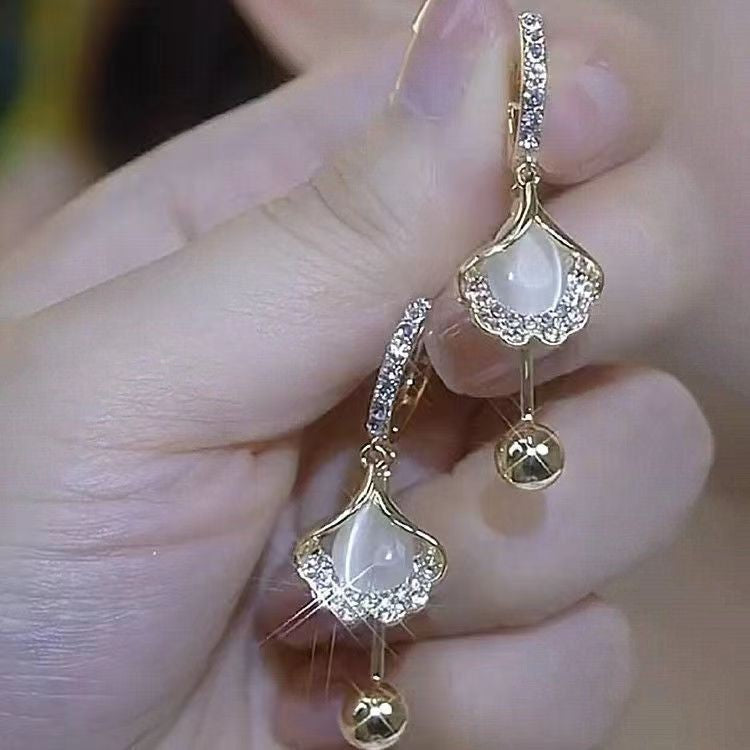 Women's Luxury Retro Zircon Advanced Design Sense Small Unique Earrings