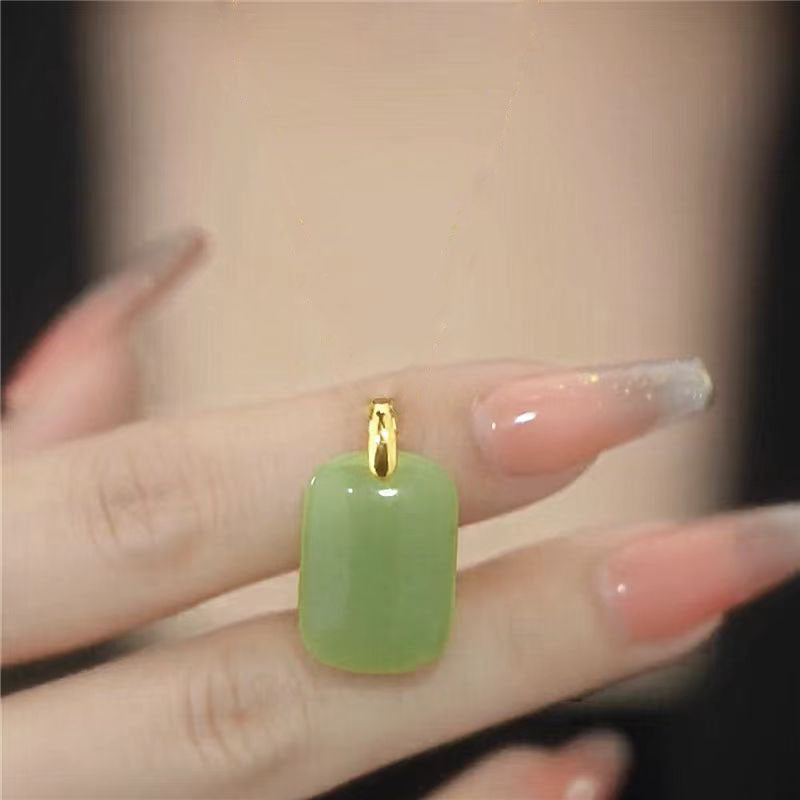 Women's Light Such Event Emerald Green White Necklaces