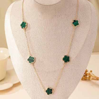 Trendy Lucky Five-leaf Flower Retro Simple Necklaces