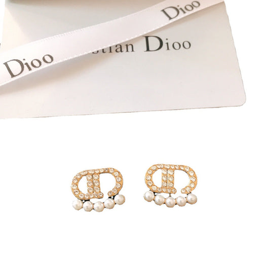 Diamond Classic Style Letter High-grade Graceful Rings