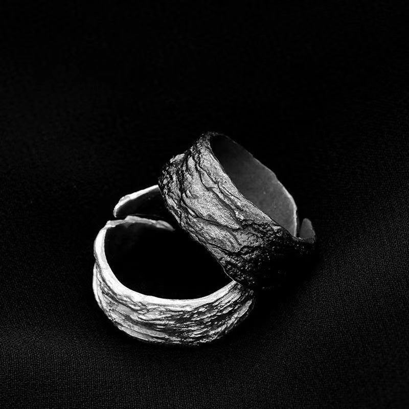 Chun Fault Designer Dark Style Hammer Pattern Thai Rings