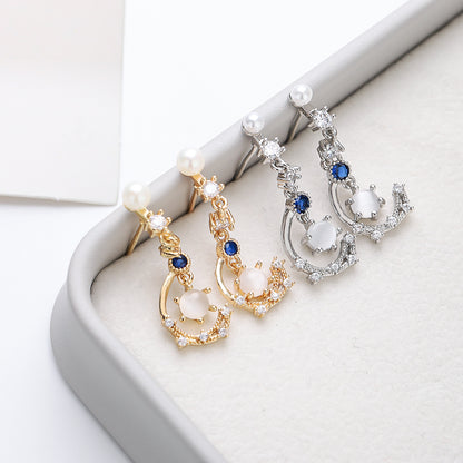 Women's Star Moon Ear Asymmetric Fashion Elegant Earrings
