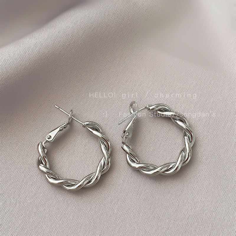 Frosty Style High-grade Temperament Female Design Earrings