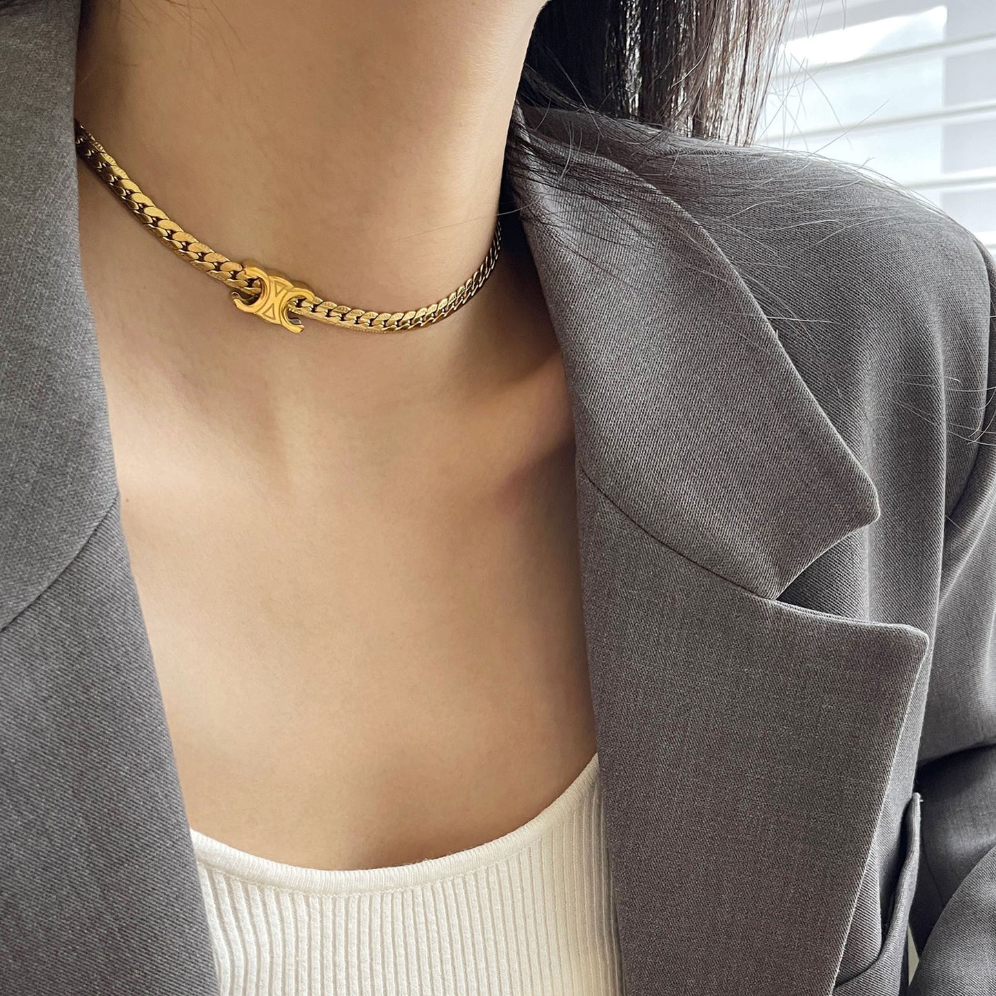 Inlaid Zirconium Golden Clavicle Chain Female Necklaces