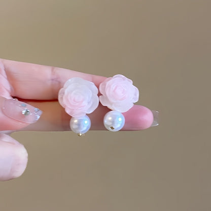 Women's Pearl Flower High-grade Minority Elegance Retro Earrings