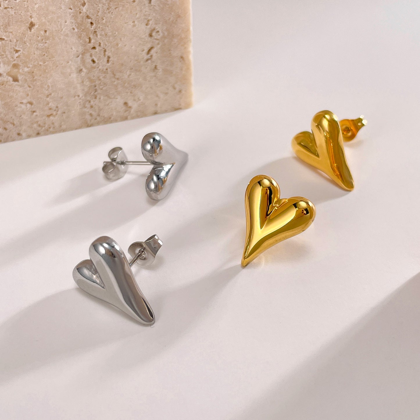 Three-dimensional Heart-shaped Light Luxury High Sense Earrings