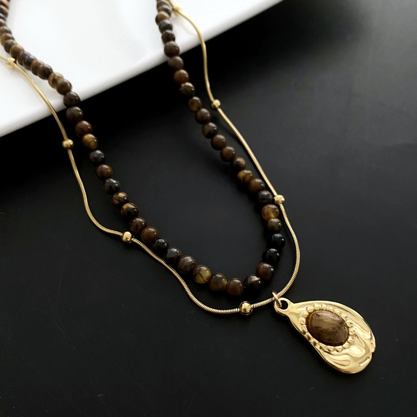 Women's Retro Tiger Eye Light Luxury Sense Necklaces