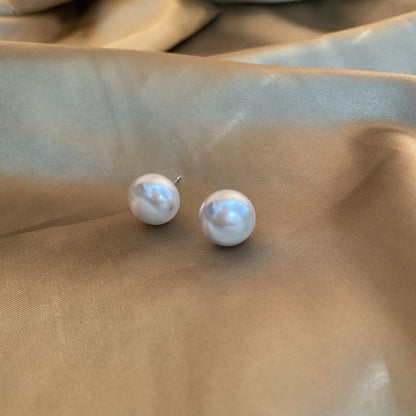 Hepburn Style Pearl Design Ear Hook Fashionable Earrings