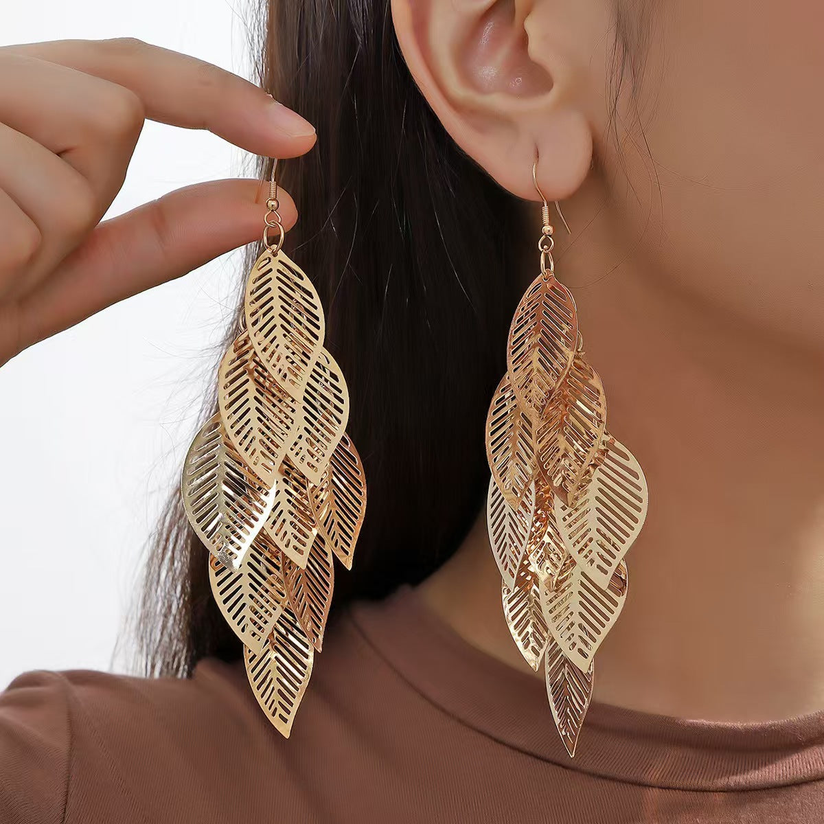 Women's Design Sense Vintage Leaves Ornament Fashion Earrings