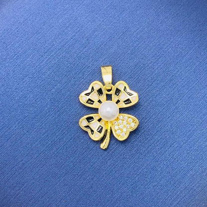 Rotating Clover Simple Hundred Source Ornament Pendants