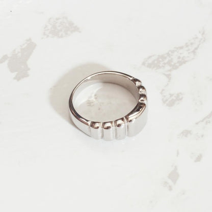 Retro Layered Smooth Round Croissant Titanium Rings