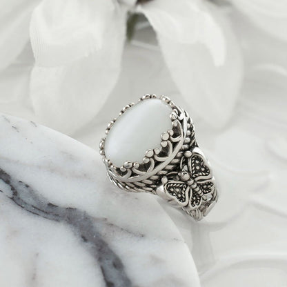 Women's Vintage Inlaid Moonstone Creative Butterfly Shape Rings