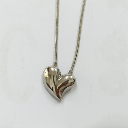 Women's Golden Exaggerated Big Love Heart-shaped Stainless Necklaces