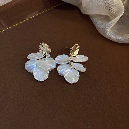 French Retro Flower Tassel Pearl Princess Style Affordable Luxury Earrings