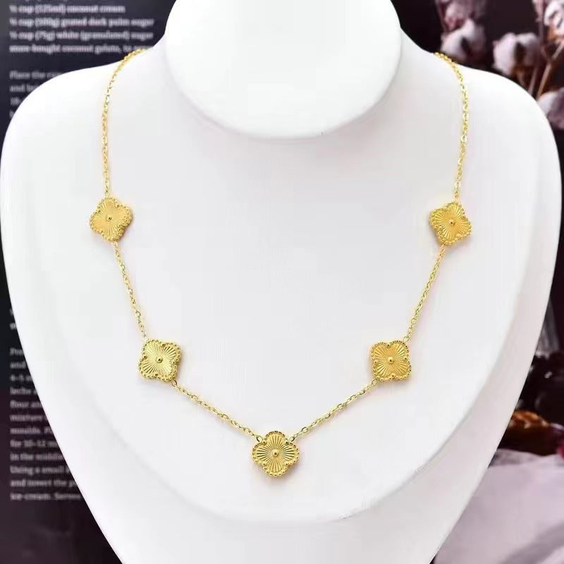 Women's Four-leaf Flower Collarbone Set Design Personalized Necklaces