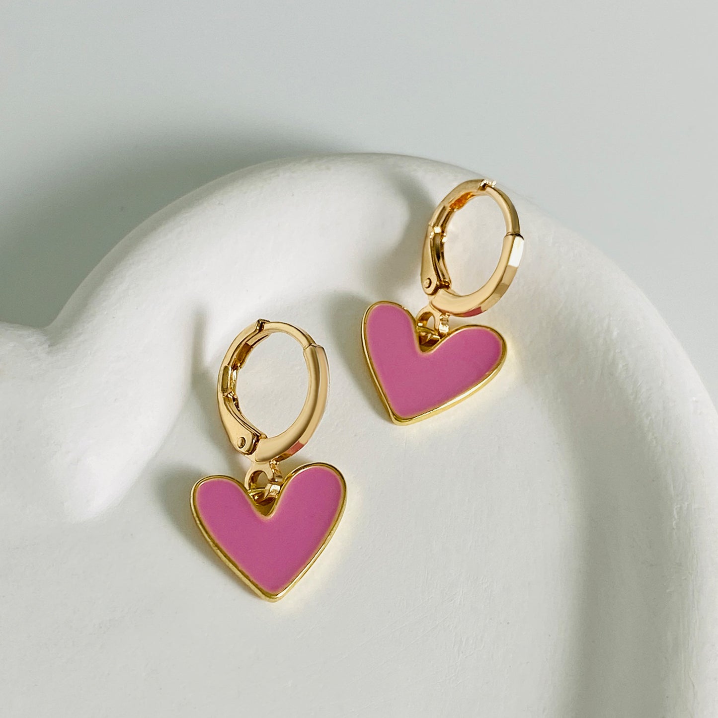 Women's Exquisite Love Heart Simple High-grade Ear Earrings