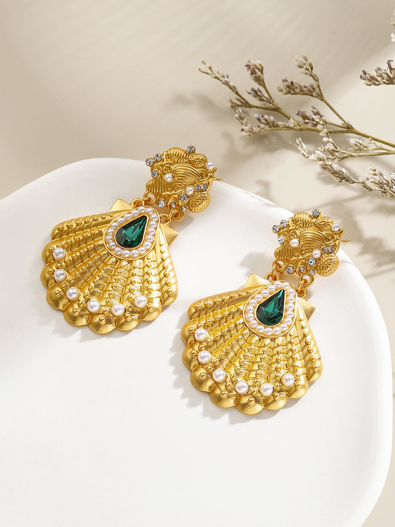 Women's Palace Style Niche High-grade Vintage Ornament Earrings