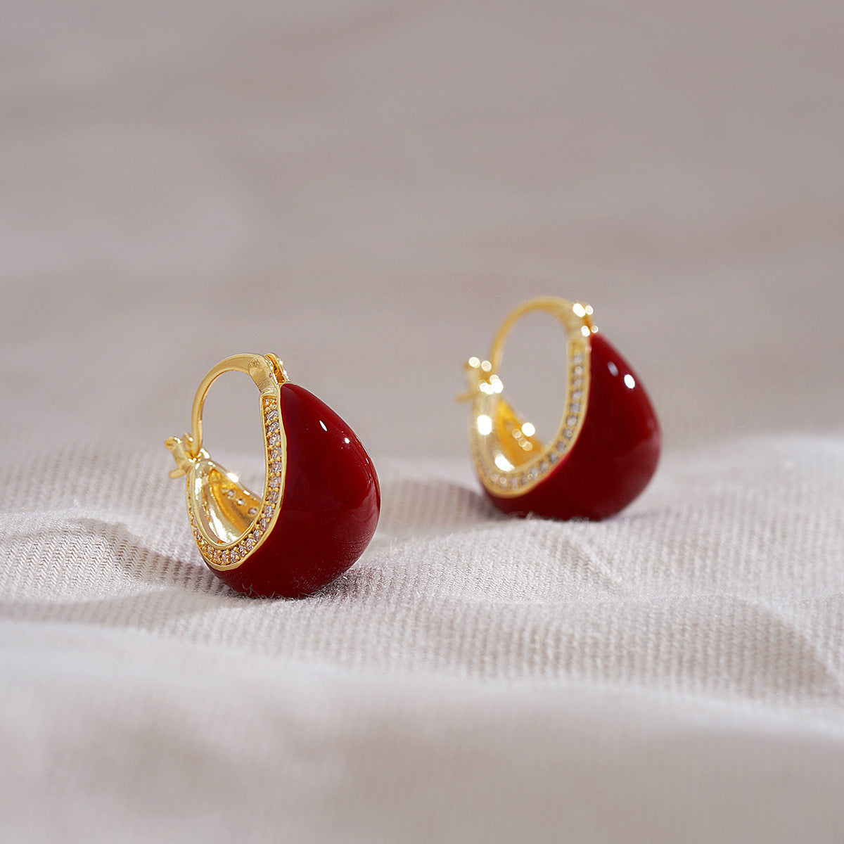 Gold Electroplated Sier Needle Red Dripping Earrings