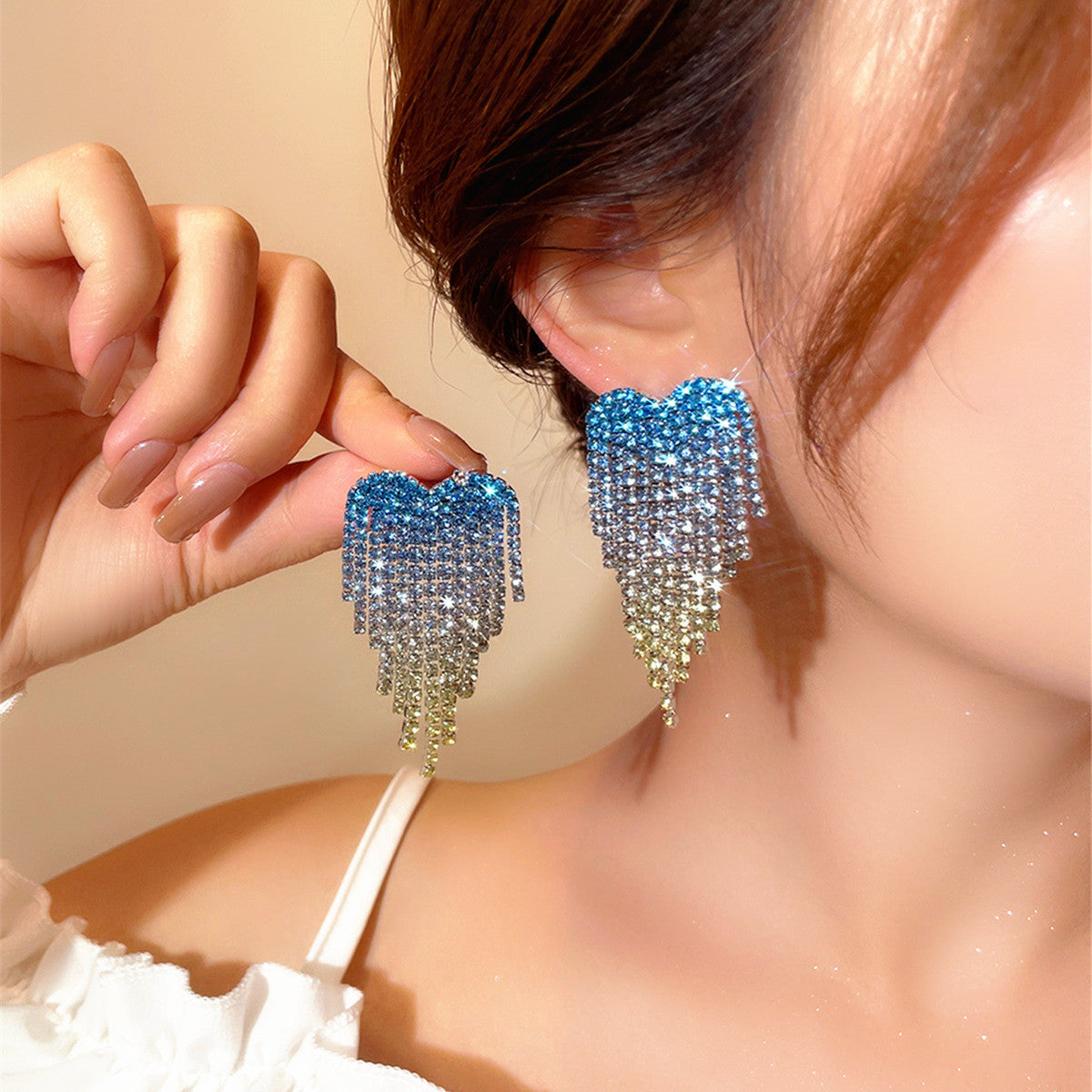 Women's Valentine's Day Gradient Color Heart-shaped Full Earrings