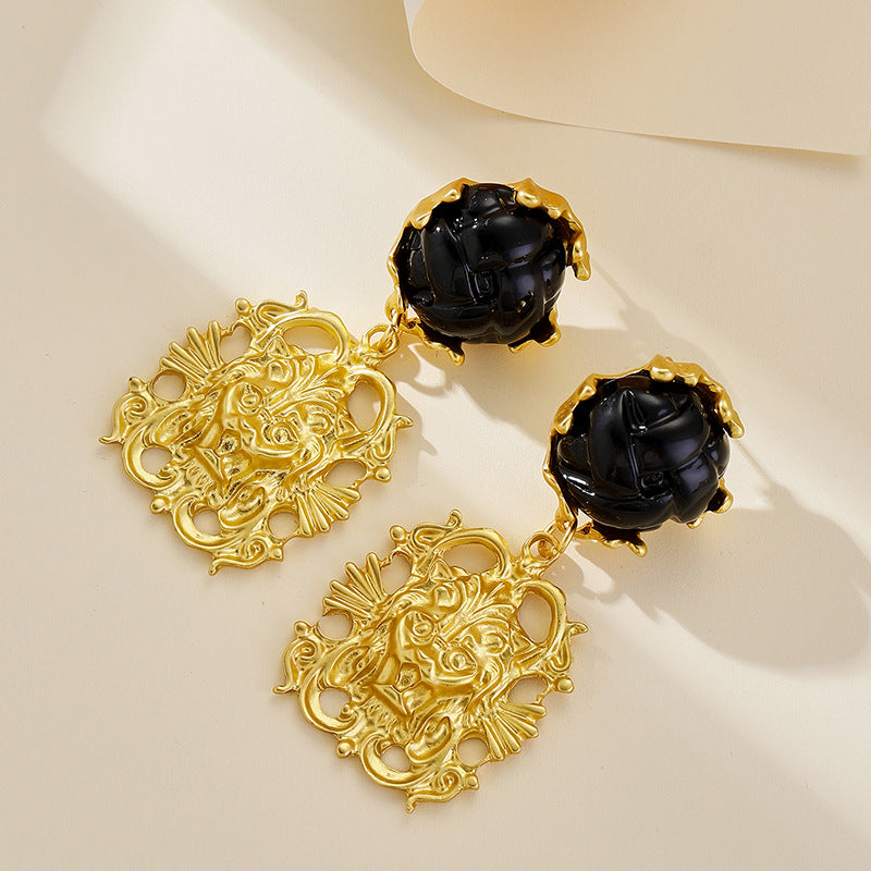 Women's Palace Style Niche High-grade Vintage Ornament Earrings