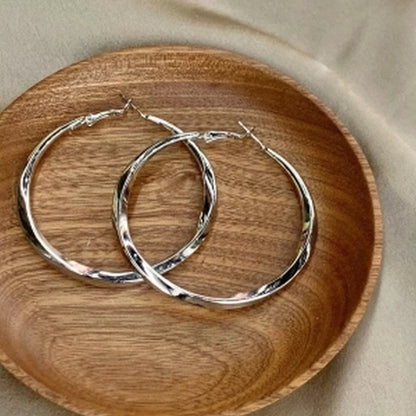 Metal Oversized Circle Simple Cold Style Earrings